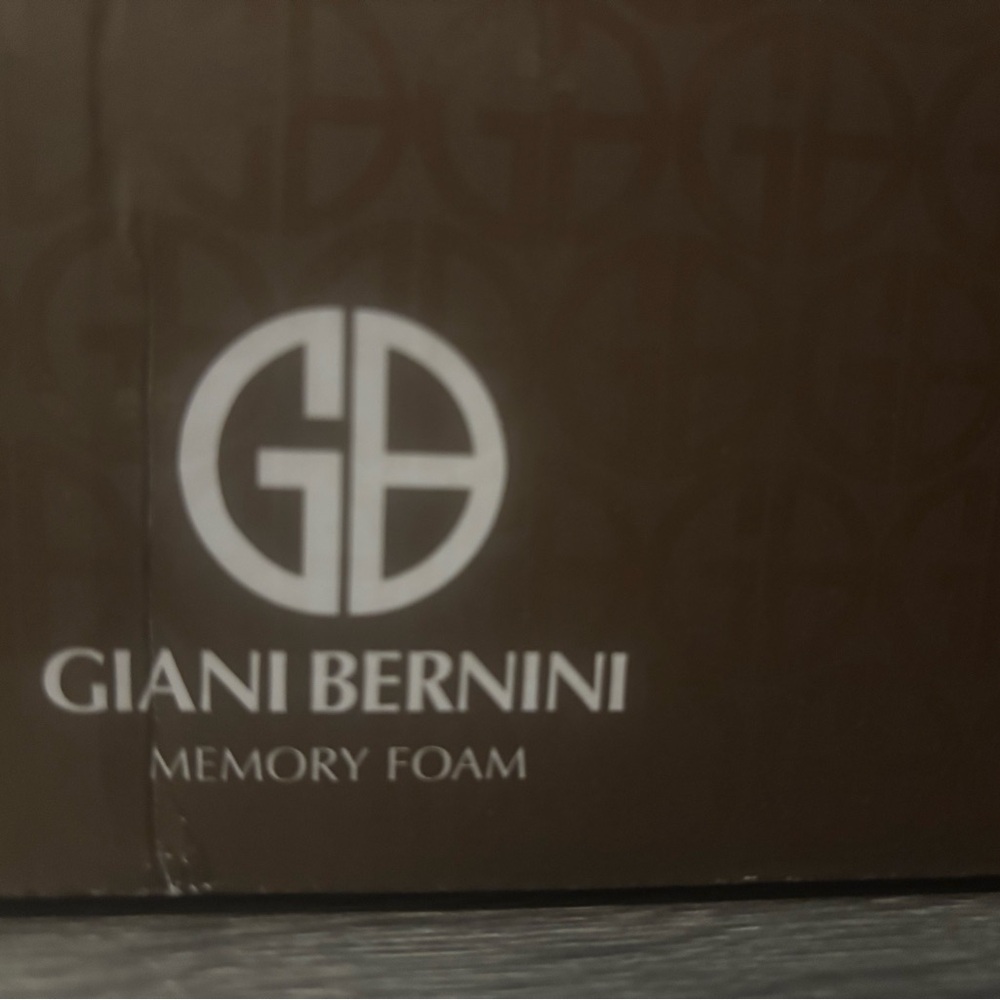 Giani Bernini Burgundy Mary Jane Women's Shoes - Picture 7 of 7
